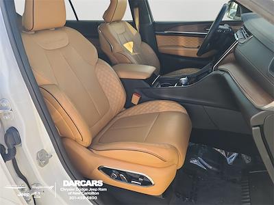 2023 Jeep Grand Cherokee L 4WD SUV for sale #P1L0583A - photo 2