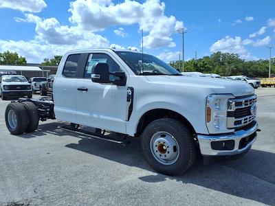 2025 Ford F-350 Super Cab DRW 4x2 Cab Chassis for sale #00D03122 - photo 1
