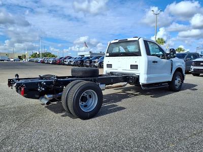 2025 Ford F-350 Regular Cab DRW 4x2 Cab Chassis for sale #00D77108 - photo 2