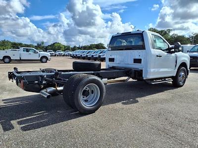2025 Ford F-350 Regular Cab DRW 4x2 Cab Chassis for sale #00D77724 - photo 2