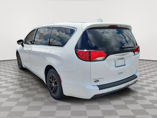 Used 2017 Chrysler Pacifica - photo 6