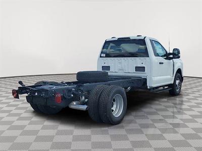 2025 Ford F-350 Regular Cab DRW 4x2 Cab Chassis for sale #D04332 - photo 2