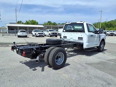 2025 Ford F-350 Regular Cab DRW 4x2 Cab Chassis for sale #D05602 - photo 2
