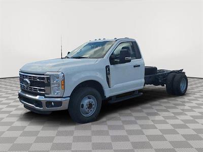 2025 Ford F-350 Regular Cab DRW 4x2 Cab Chassis for sale #D05602 - photo 1