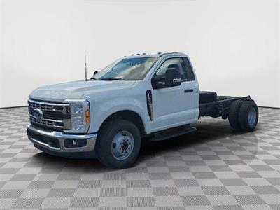 2025 Ford F-350 Regular Cab DRW 4x2 Cab Chassis for sale #D25315 - photo 1