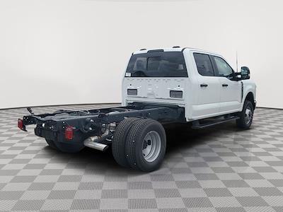 2025 Ford F-350 Crew Cab DRW 4x4 Cab Chassis for sale #D42730 - photo 2
