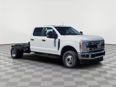 2025 Ford F-350 Crew Cab DRW 4x4 Cab Chassis for sale #D68656 - photo 1