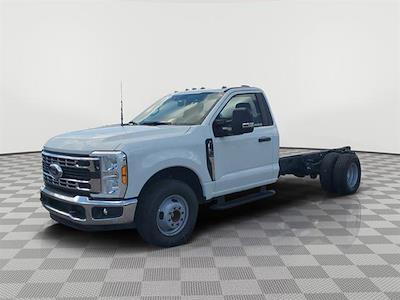 2025 Ford F-350 Regular Cab DRW 4x2 Cab Chassis for sale #D77450 - photo 1