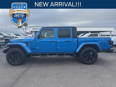 Used 2022 Jeep Gladiator - photo 1