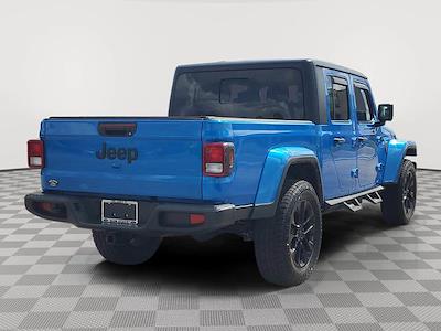 Used 2022 Jeep Gladiator - photo 1