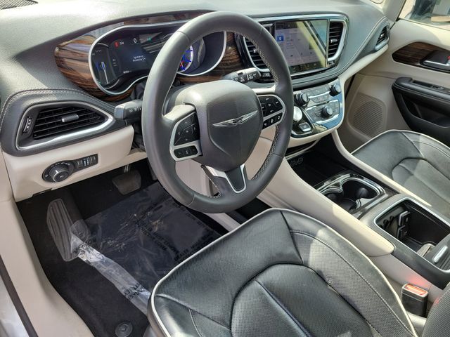 Used 2023 Chrysler Pacifica - photo 22
