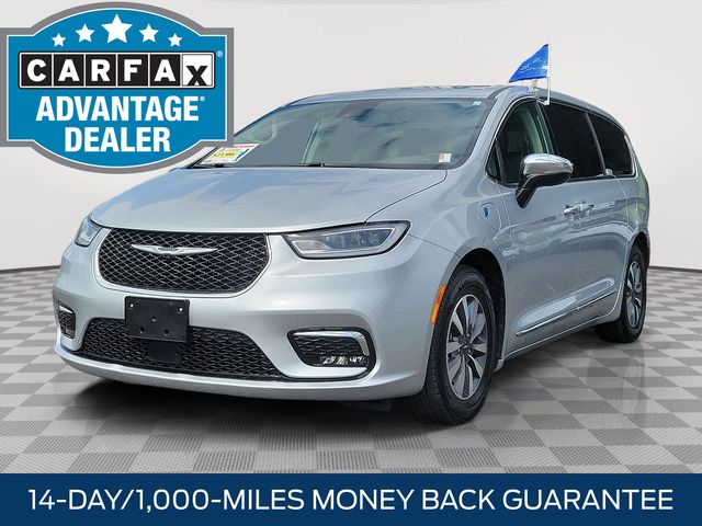 Used 2023 Chrysler Pacifica - photo 5