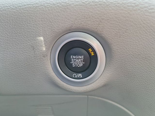 Used 2023 Chrysler Pacifica - photo 35