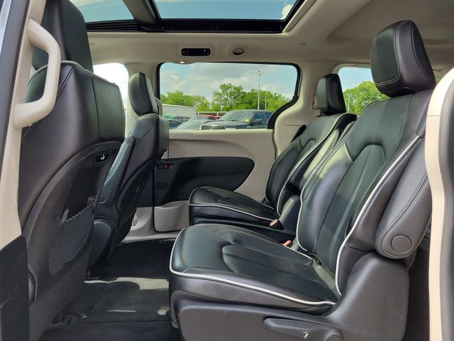 Used 2023 Chrysler Pacifica - photo 11