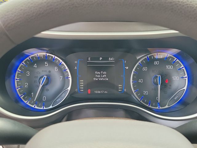Used 2017 Chrysler Pacifica - photo 23