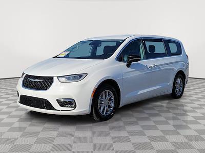 2024 Chrysler Pacifica FWD Minivan for sale #P25966 - photo 2