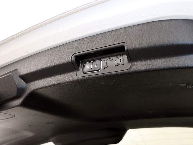 Used 2022 Ford Explorer - photo 31