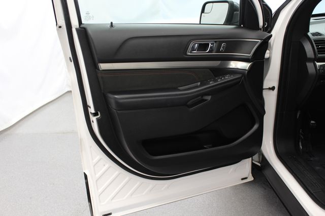 Used 2018 Ford Explorer - photo 13
