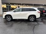 2016 Toyota Highlander 4x4 SUV for sale #P24295A - photo 9