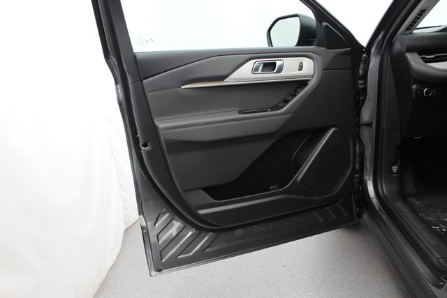 New 2026 Ford Explorer - photo 17