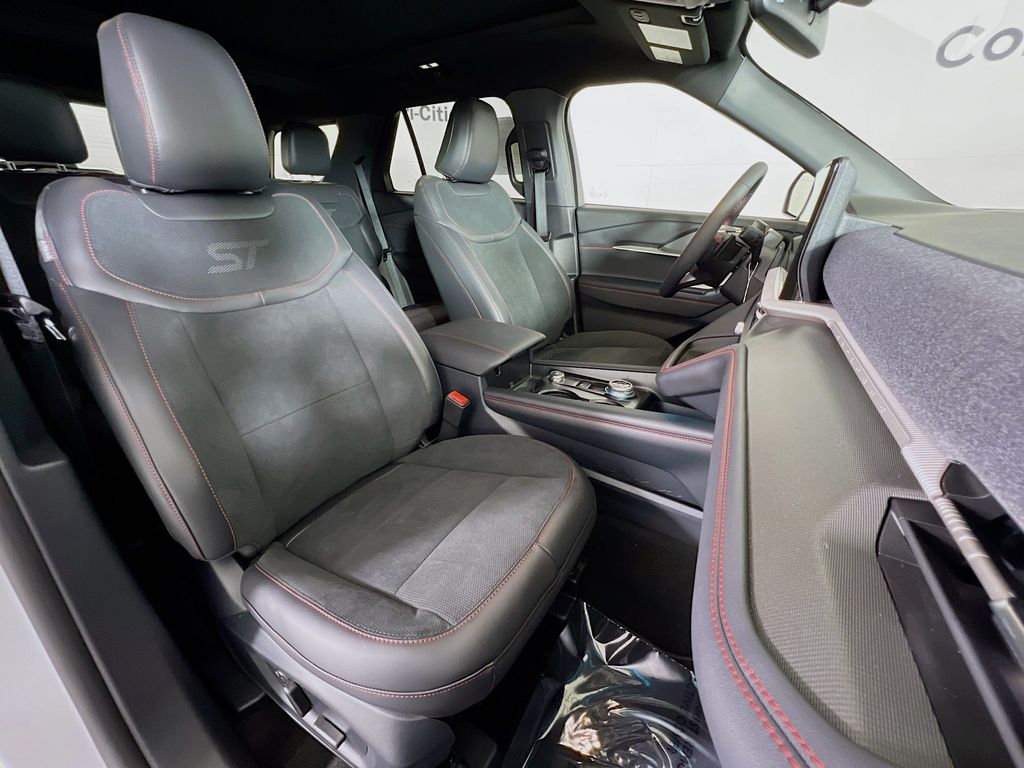 New 2026 Ford Explorer - photo 21