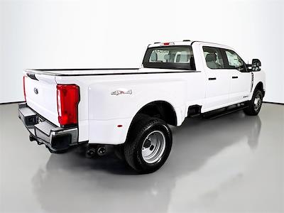 2025 Ford F-350 Crew Cab DRW 4x4 Pickup for sale #5D12278 - photo 2