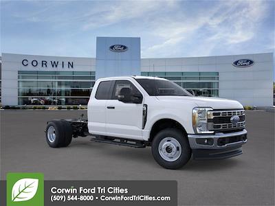 New 2025 Ford F-350 XL Super Cab 4x4 Cab Chassis for sale #5E09066 - photo 1