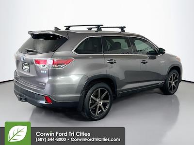 Used 2016 Toyota Highlander - photo 1