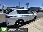 2022 Mitsubishi Outlander 4WD SUV for sale #6021684 - photo 2