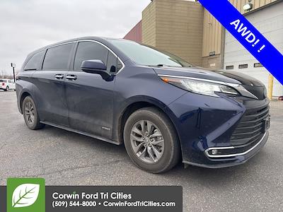 Used 2021 Toyota Sienna XLE Minivan for sale #6024473 - photo 1