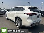 Used 2021 Toyota Highlander Platinum AWD SUV for sale #6031617 - photo 11