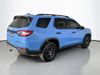 Used 2024 Honda Pilot TrailSport AWD SUV for sale #6034329 - photo 2