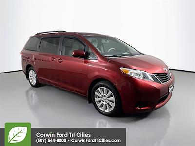Used 2013 Toyota Sienna LE 4x4 Minivan for sale #6052446 - photo 1