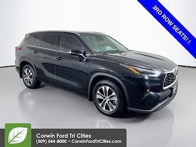 Used 2021 Toyota Highlander XLE for sale #6078110 - photo 1