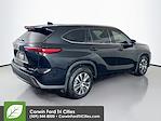 Used 2021 Toyota Highlander XLE for sale #6078110 - photo 2