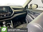 Used 2021 Toyota Highlander XLE for sale #6078110 - photo 27