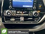 Used 2021 Toyota Highlander XLE for sale #6078110 - photo 3
