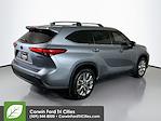Used 2023 Toyota Highlander Limited for sale #6110535 - photo 2