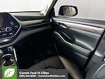 Used 2023 Toyota Highlander Limited for sale #6110535 - photo 28