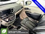 2024 Chrysler Pacifica FWD Minivan for sale #6123182 - photo 27