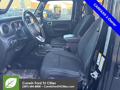 Used 2020 Jeep Gladiator - photo 1