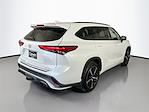 Used 2022 Toyota Highlander XSE AWD SUV for sale #6165860 - photo 2