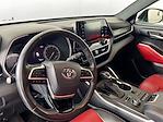 Used 2022 Toyota Highlander XSE AWD SUV for sale #6165860 - photo 5