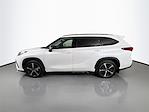 Used 2022 Toyota Highlander XSE AWD SUV for sale #6165860 - photo 7