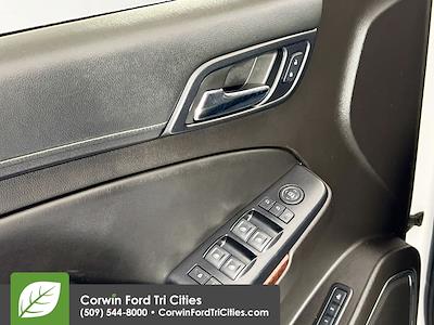 Used 2017 GMC Yukon SLT for sale #6198247 - photo 2