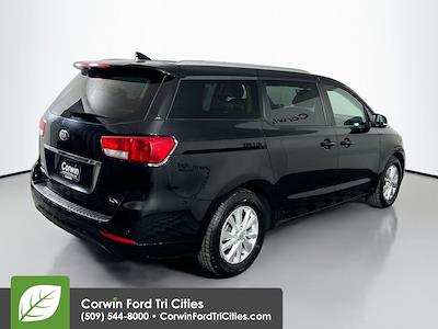 Used 2017 Kia Sedona LX Minivan for sale #6327331 - photo 2