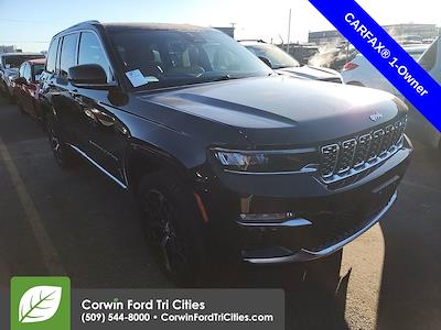 Used 2023 Jeep Grand Cherokee - photo 1