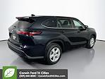 Used 2024 Toyota Highlander LE for sale #6546018 - photo 16