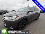 Used 2018 Toyota Highlander XLE for sale #6853692 - photo 9