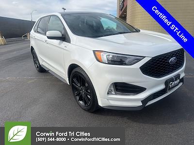 Used 2022 Ford Edge - photo 1